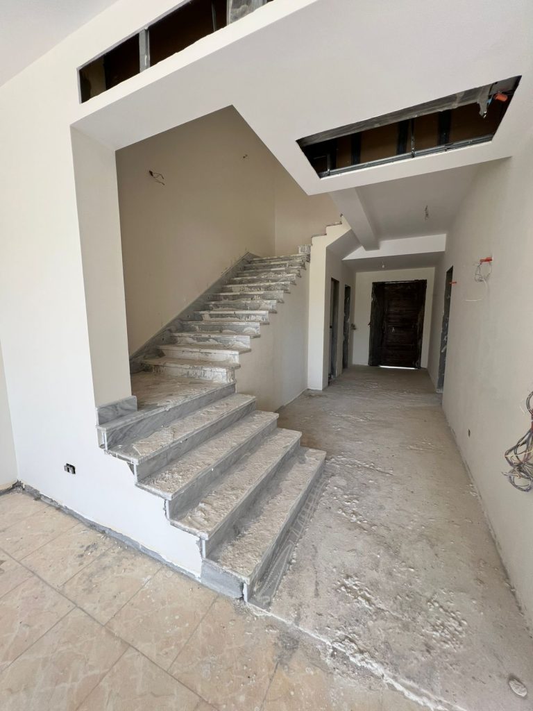 WhatsApp_Image_2024-12-05_at_12.37.53_1a9195e7